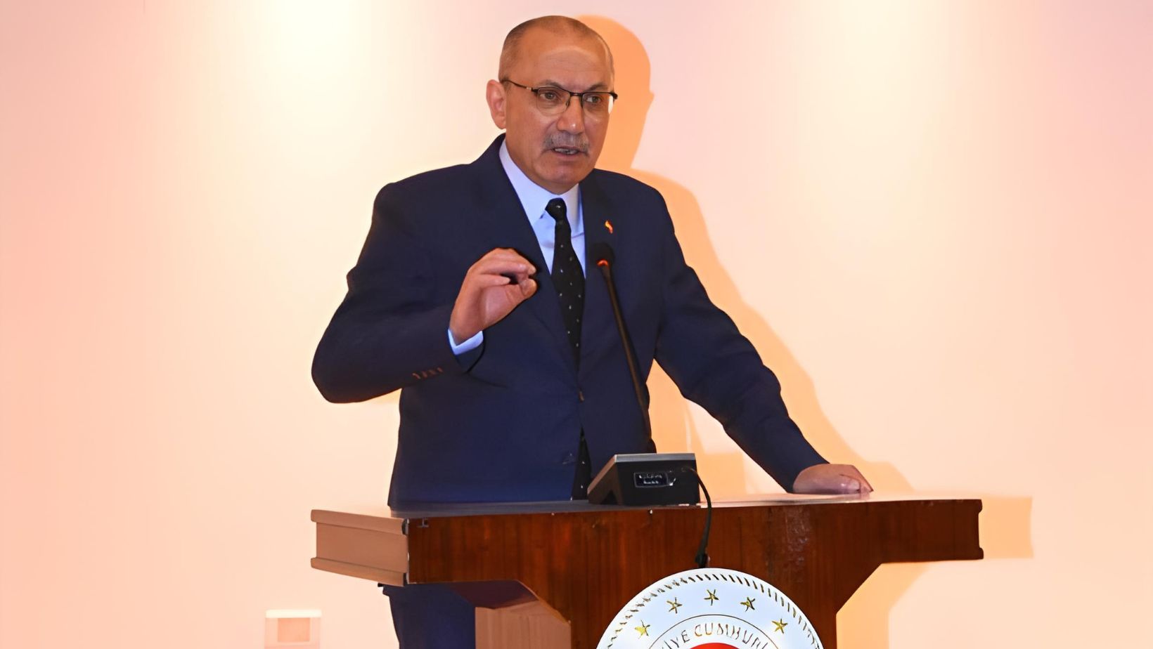 سفير تركيا لدى القاهرة "صالح موطلوشن"