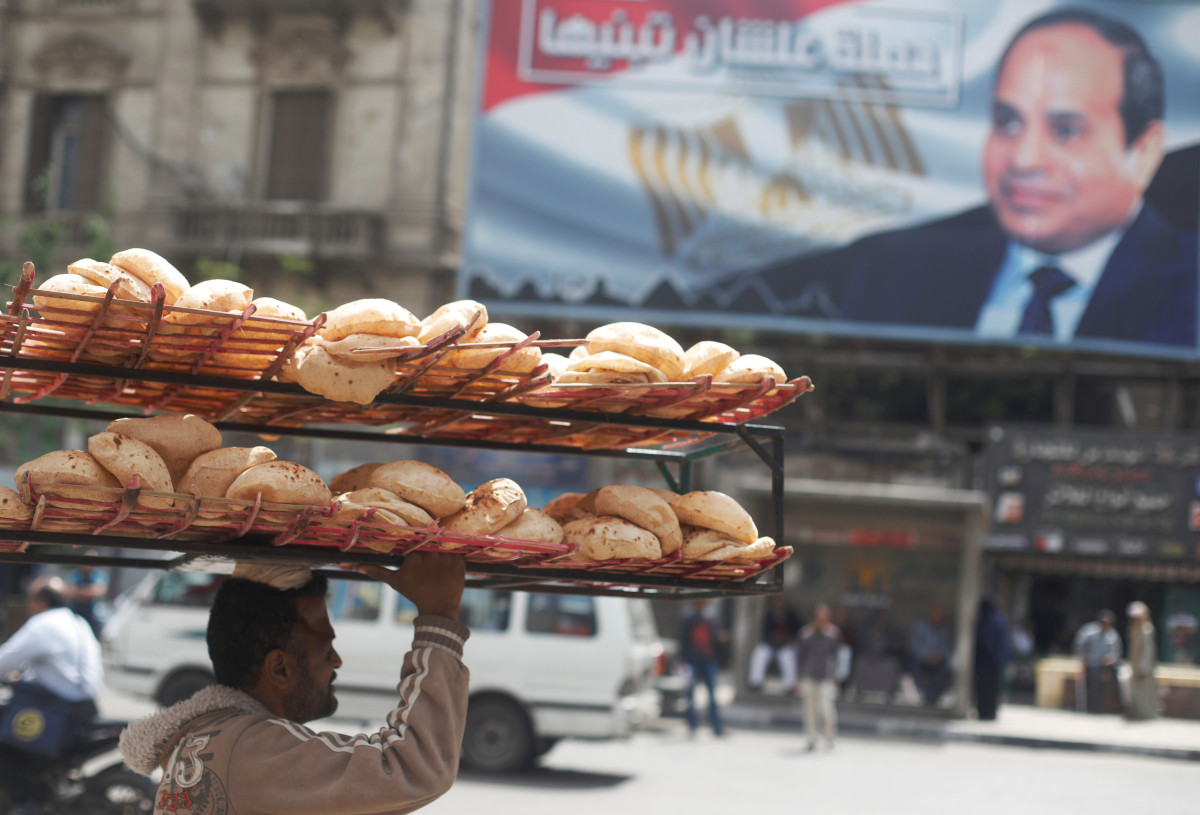 نقاش حاد في البرلمان حول زيادة سعر رغيف الخبز المدعوم